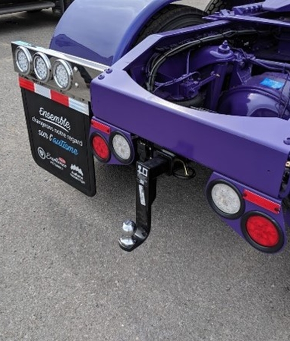 Hitches for heavy-duty trucks